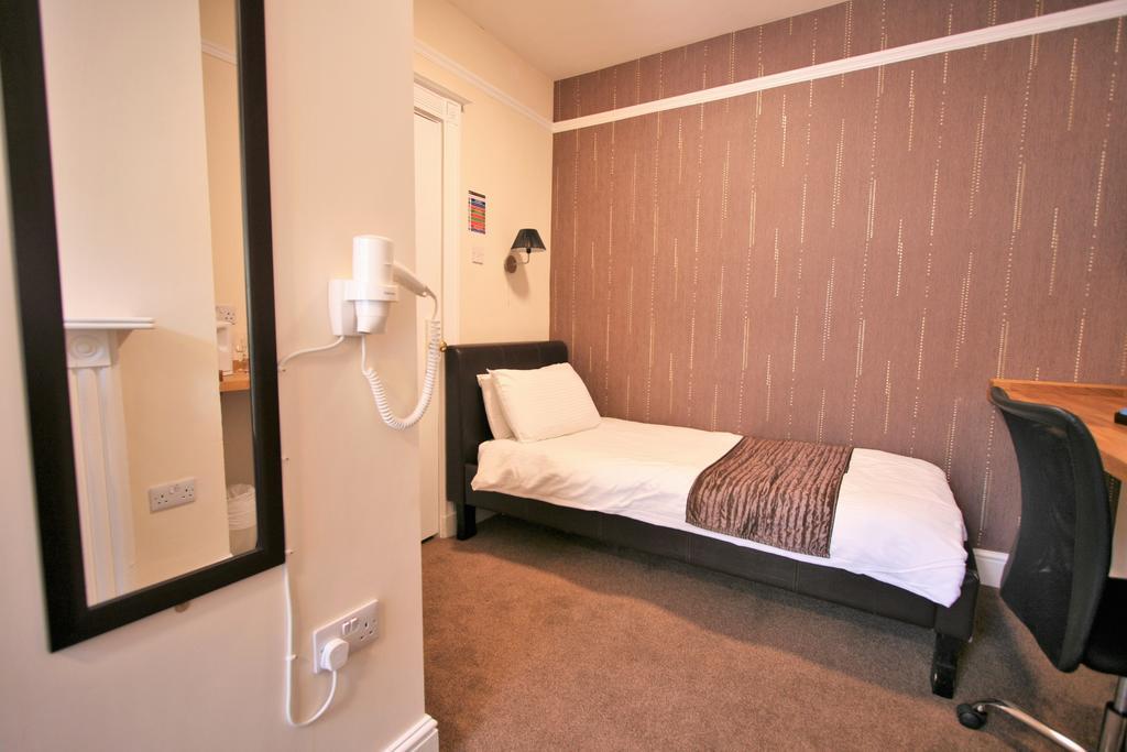 Central Hotel Cheltenham By Roomsbooked Exteriér fotografie